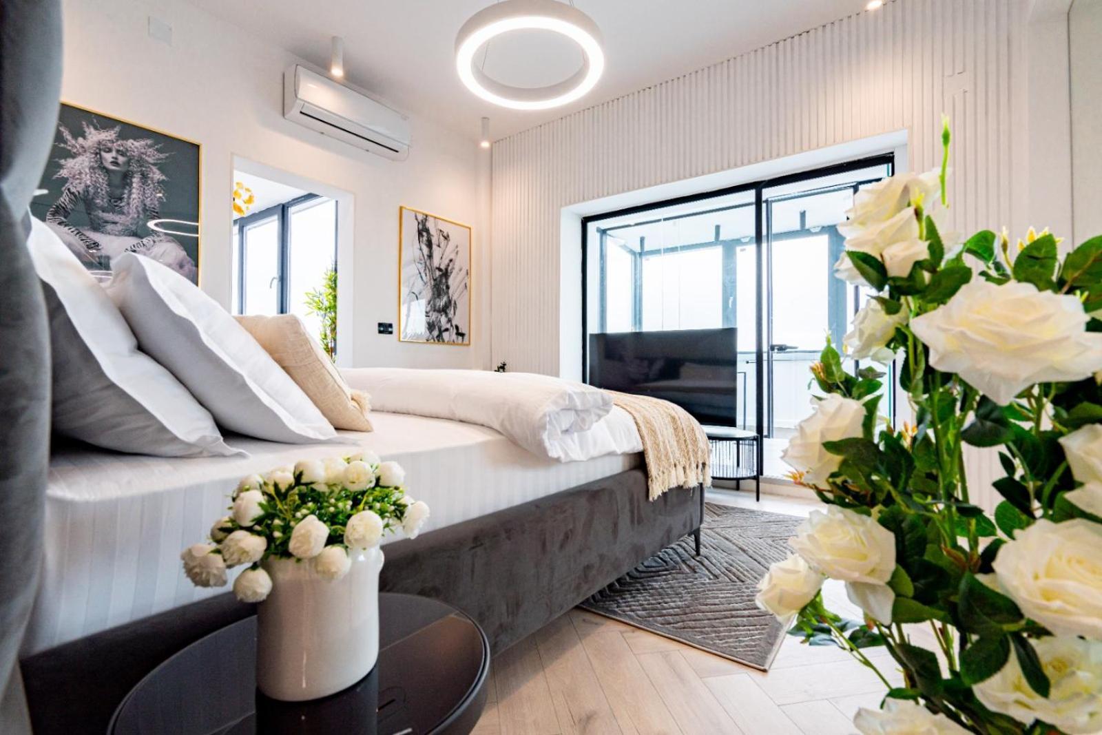 City View - Luxury Apartment A - Old City - Victoriei Bukarest Exterior foto